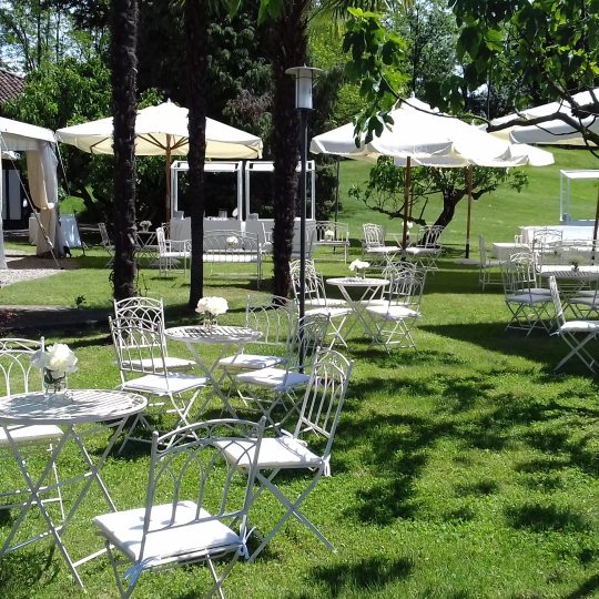 https://www.tenutacastello.it/wp-content/uploads/2022/01/aperitivo-540x540.jpg